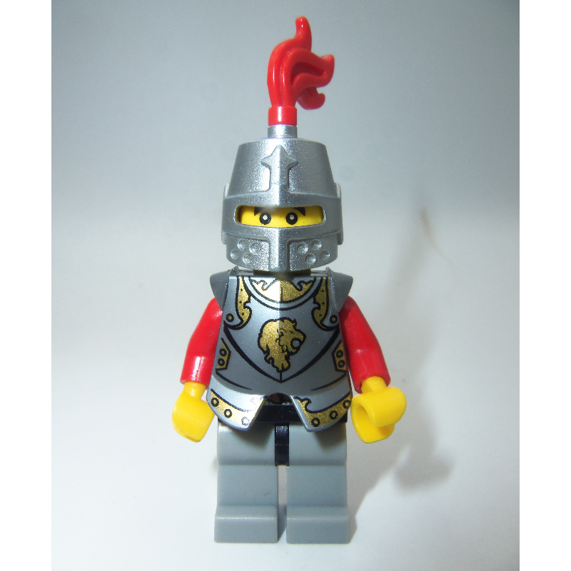 Chevalier, rouge, armure argentée, casque avec plume rouge (Knight, Red, Silver Armor, Helmet with Red Plume)