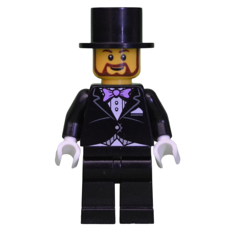 Marié, tenue noire avec nœud papillon lavande, chapeau haut (Groom, Black Suit with Lavender Bow Tie, Top Hat)