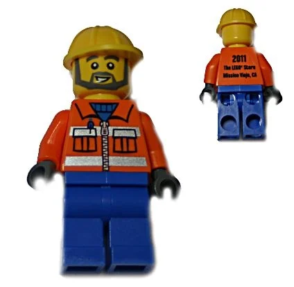 Torse orange, jambes bleues, chapeau jaune - mission viejo (Orange Torso, Blue Legs, Yellow Hat - Mission Viejo)