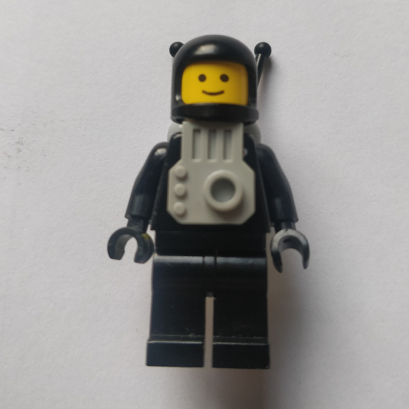 Astronaute classique, noir avec jetpack (casque 3842b) (Classic Spaceman, Black with Jetpack (3842b Helmet))
