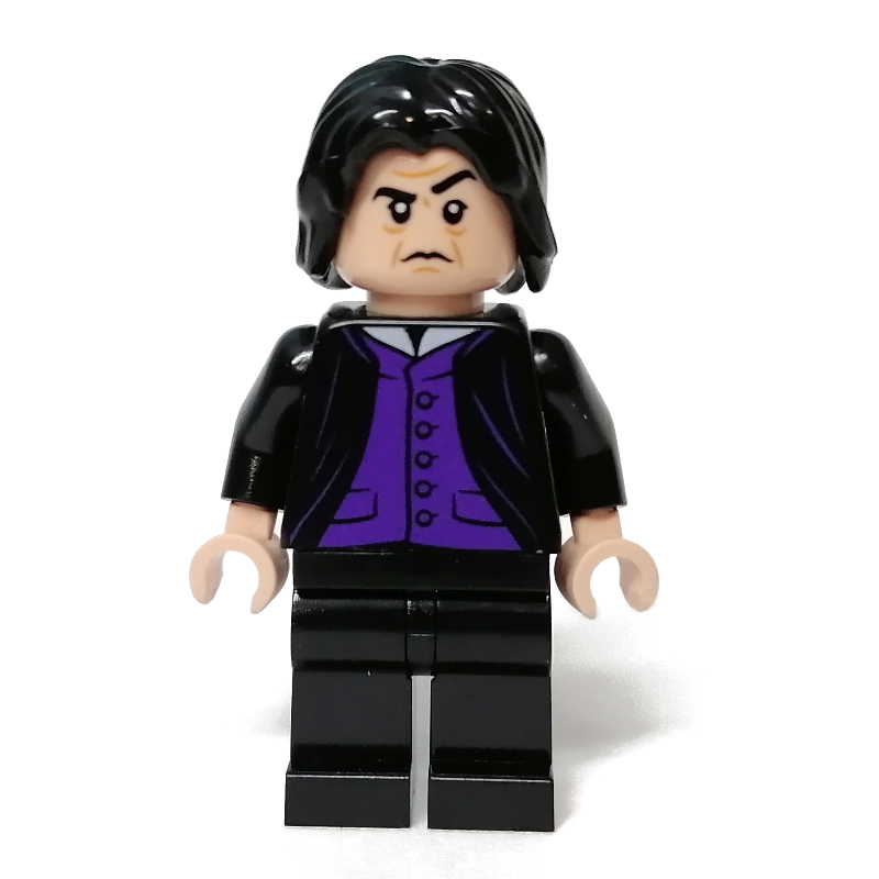 Professor Severus Rogue, longues robes ouvertes sur un gilet violet foncé (Professor Severus Snape, Long Robes Wide Open over Dark Purple Vest)