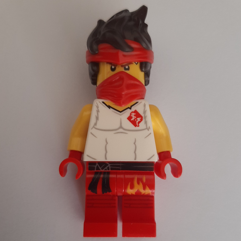 Kai - torse blanc, jambes rouges (Kai - White Torso, Red Legs)