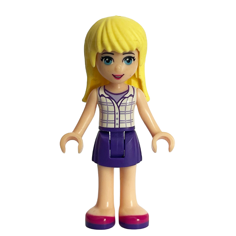 Stephanie — haut à carreaux blanc, jupe pourpre foncé (Stephanie - White Plaid Top, Dark Purple Skirt)