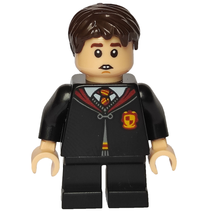 Neville Londubat, robe de Gryffondor, jambes courtes (Neville Longbottom, Gryffindor Robes, Short Legs)