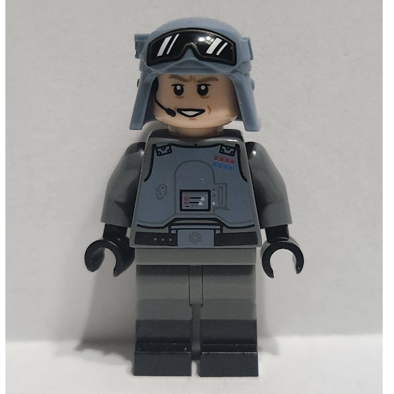 Général maximillian veers, casque bleu sable avec visière, bottes noires (General Maximillian Veers, Sand Blue Helmet with Visor, Black Boots)