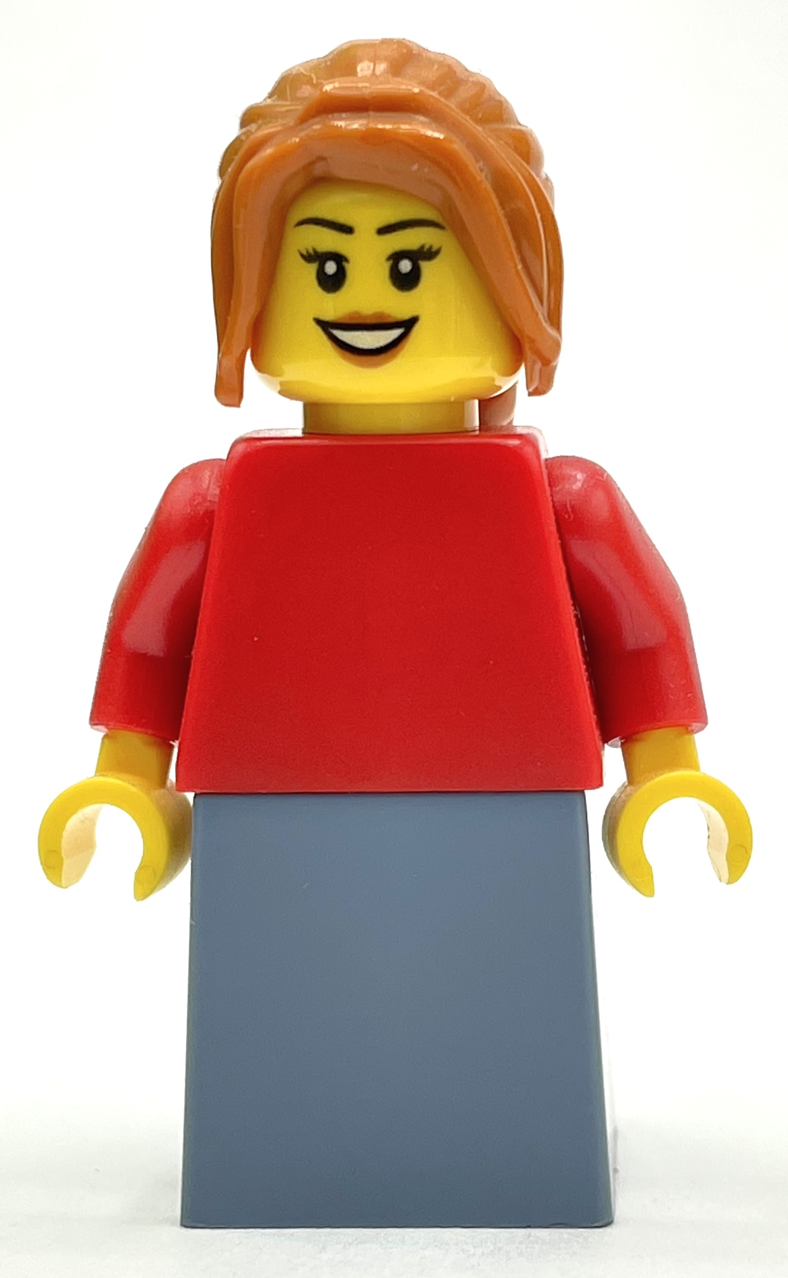 Femme, torse rouge, jupe bleu sable (Woman, Red Torso, Sand Blue Skirt)