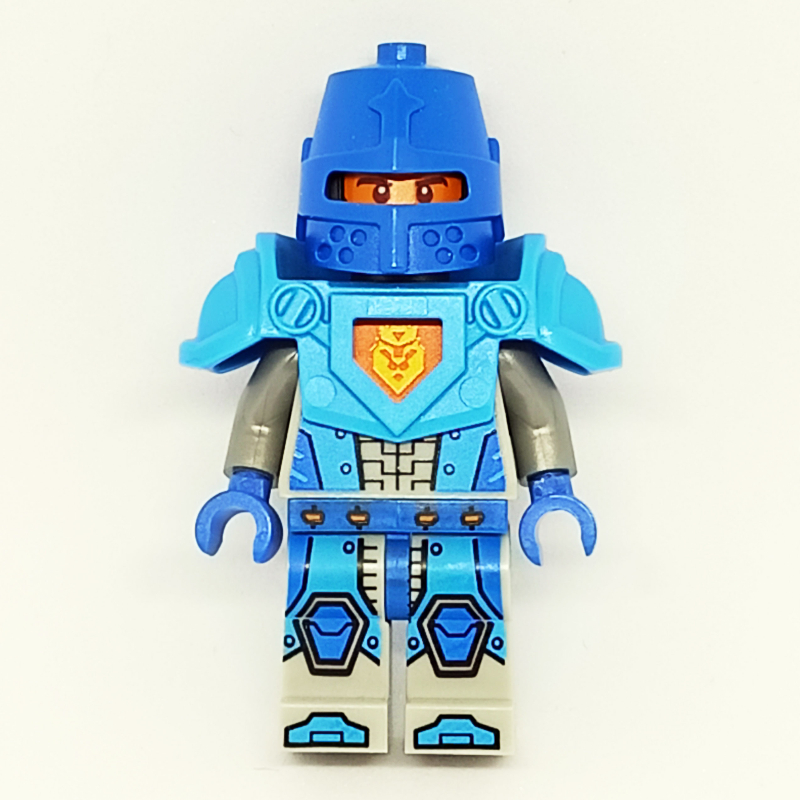 Nexo chevalier soldat avec armure sombre azur, mains bleues (Nexo Knight Soldier with Dark Azure Armor, Blue Hands)