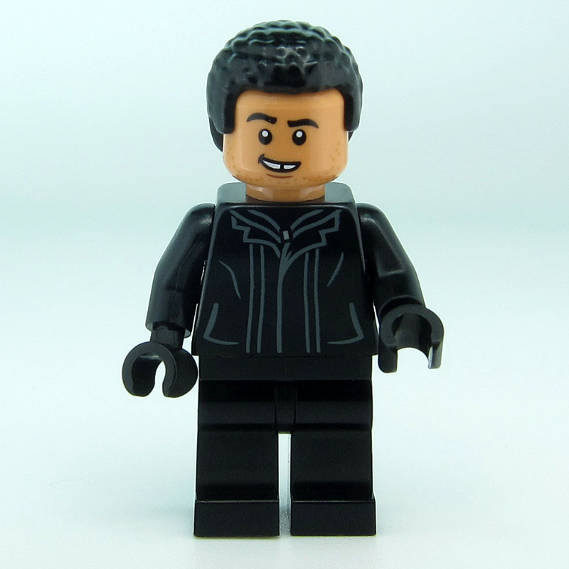 Franklin web, tenue noire (Franklin Web, Black Suit)
