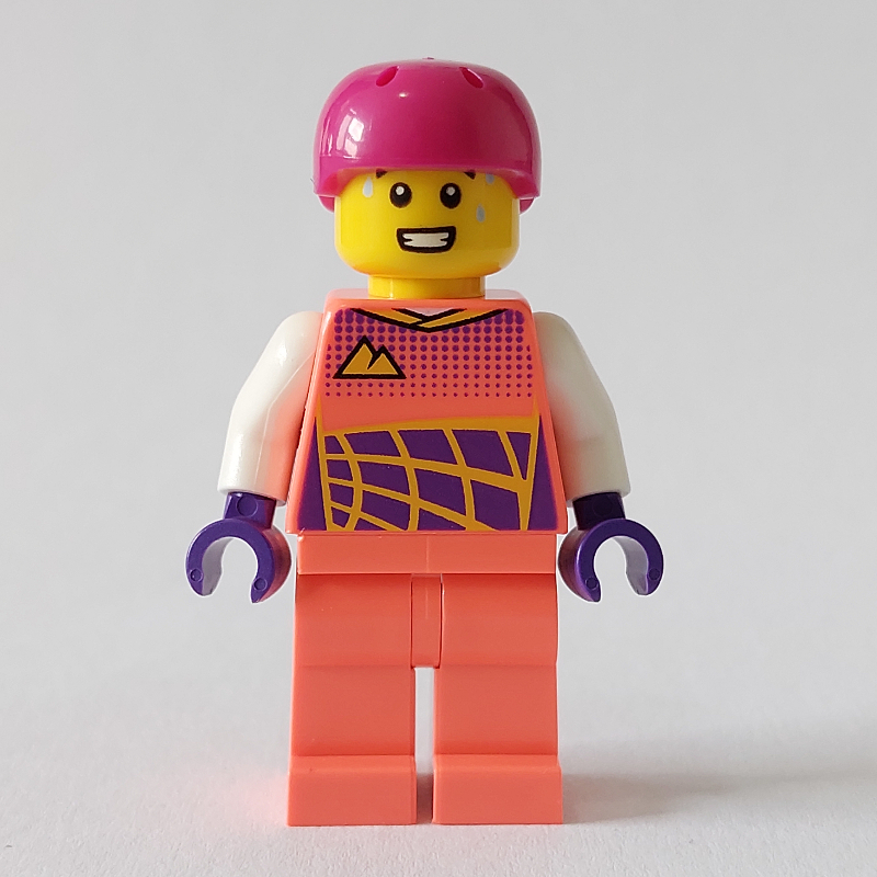 Cycliste, costume de course corail, casque de vélo magenta (Cyclist, Coral Racing Suit, Magenta Bike Helmet)