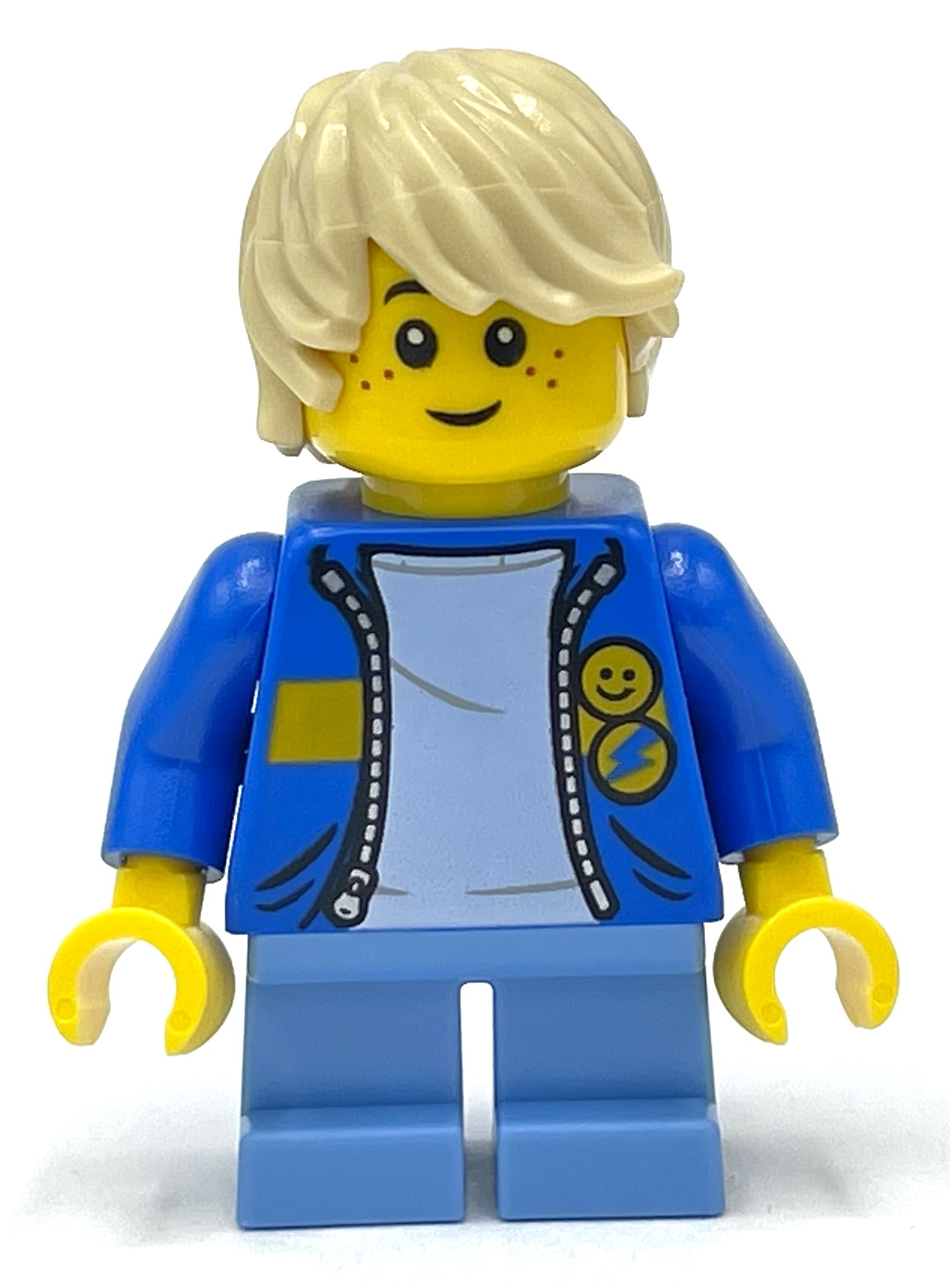 Kid - torse bleu, jambes bleues moyennes, cheveux beige (Kid - Blue Torso, Medium Blue Legs, Tan Hair)