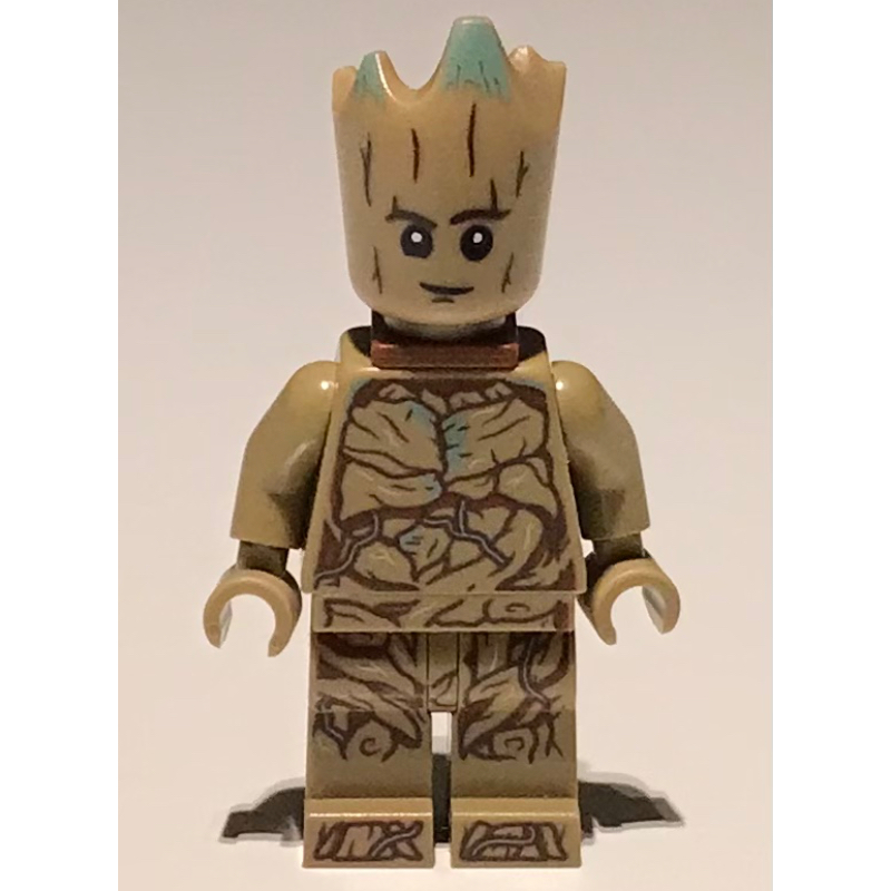 Groot avec support de cou (Groot with Neck Bracket)