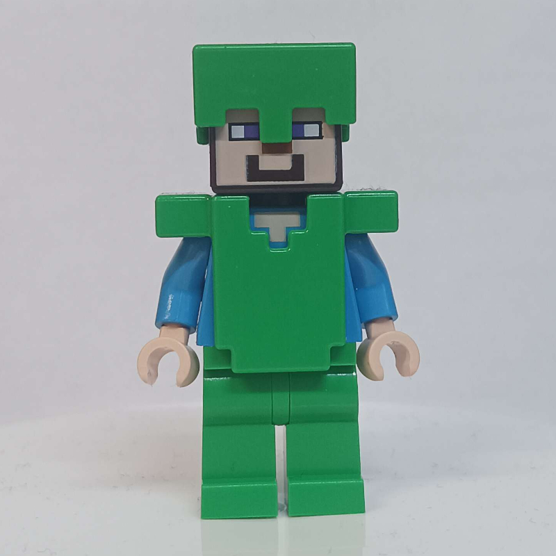 Steve en casque vert vif et armure (Steve in Bright Green Helmet and Armor)