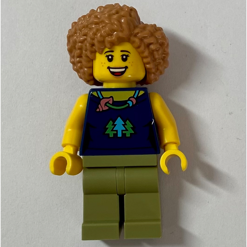 Femme, haut bleu foncé, jambes vert olive, cheveux nougat moyen (Woman, Dark Blue Top, Olive Green Legs, Medium Nougat Hair)
