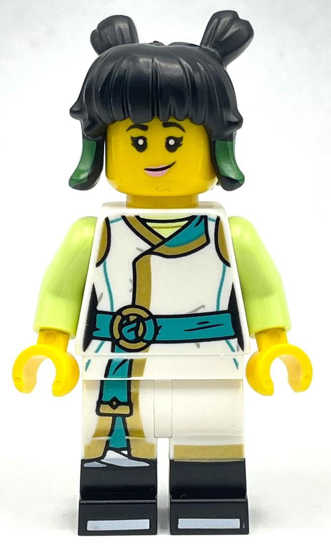 Mei, robe blanche (Mei, White Robe)