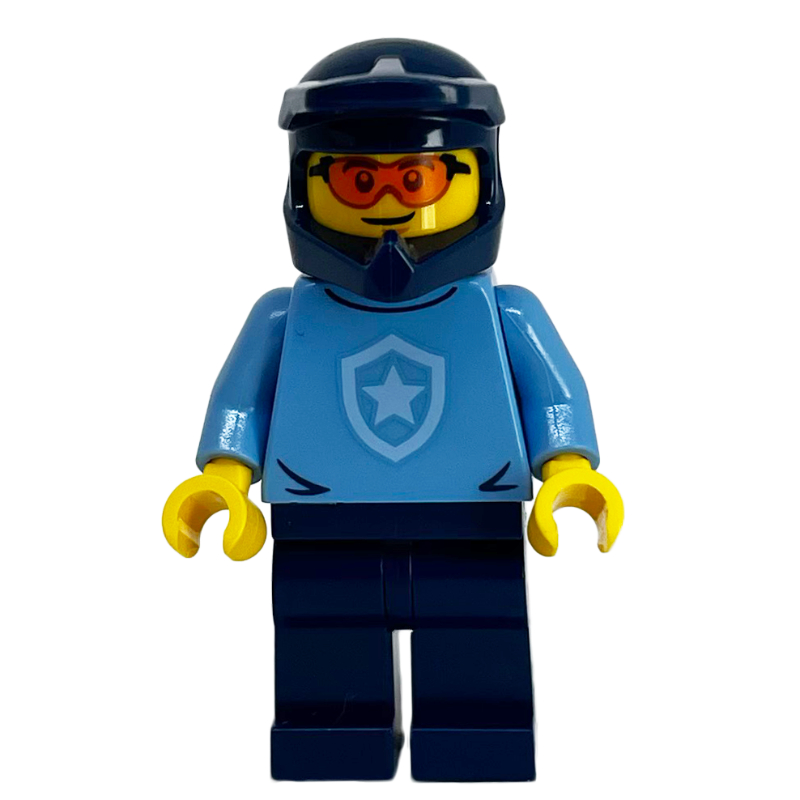 Policier, chandail avec badge de police, casque bleu foncé, lunettes orange (Police Officer, Sweater with Police Badge, Dark Blue Helmet, Orange Glasses)