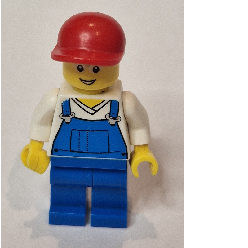 Homme, salopette bleue sur chemise blanche à col en V, casquette rouge, lunettes, 3626cpr0646 tête (Man, Blue Overalls over White V-Neck Shirt, Red Cap, Glasses, 3626cpr0646 Head)