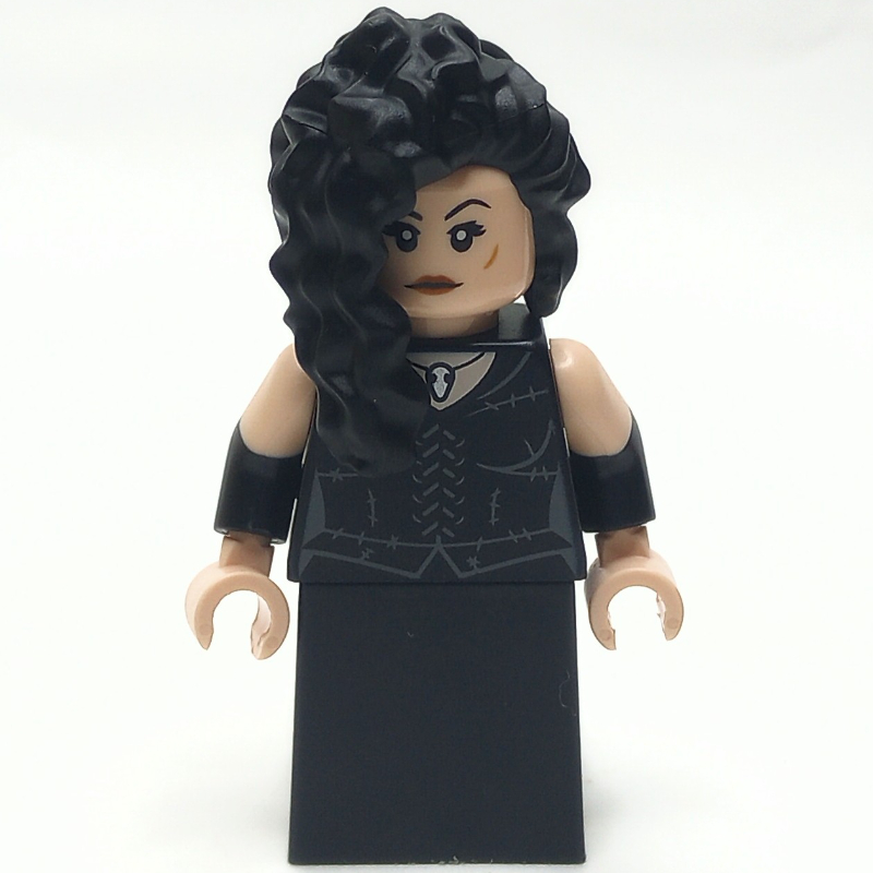 Bellatrix Lestrange, robe noire, jupe unie, bras nougat clair (Bellatrix Lestrange, Black Dress, Plain Skirt, Light Nougat Arms)