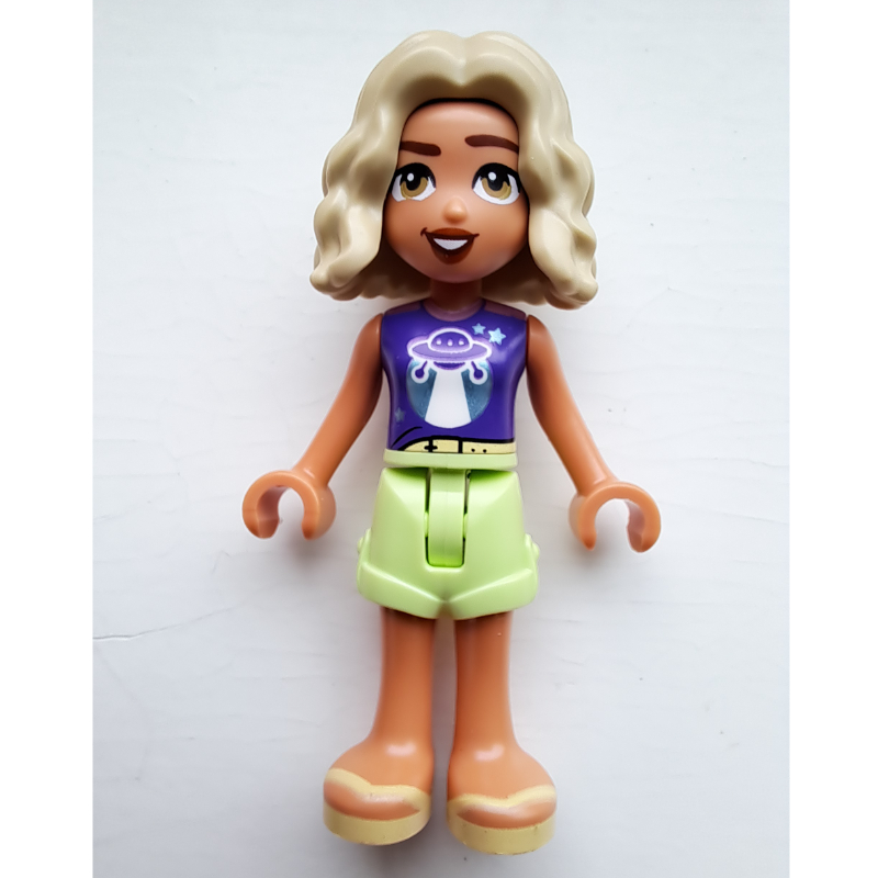 Nova — haut pourpre foncé, jupe vert jaunâtre (Nova - Dark Purple Top, Yellowish Green Skirt)