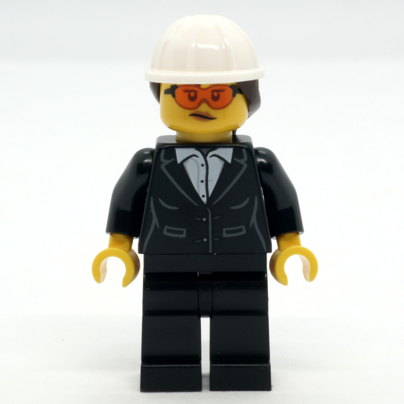 Contremaître de chantier, tenue noire, casque de chantier blanc avec cheveux (Construction Site Foreman, Black Suit, White Hard Hat with Hair)