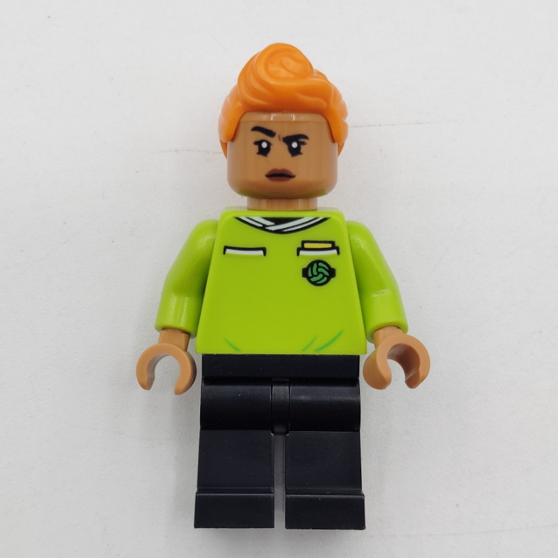 Arbitre de football, maillot de vert citron (Soccer Referee, Lime Jersey)