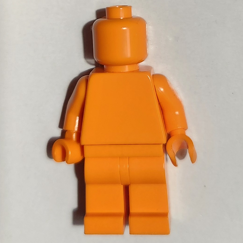 Figurine monochrome - orange (Monochrome Figure - Orange)