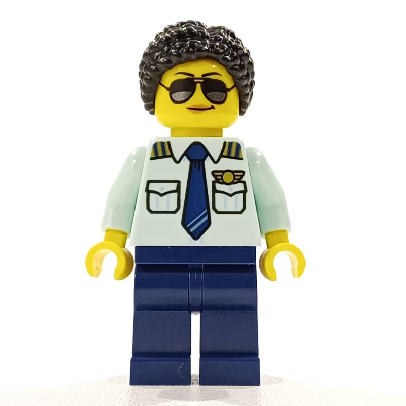 Pilote, cheveux noirs et lunettes de soleil (Pilot, Black Hair and Sunglasses)
