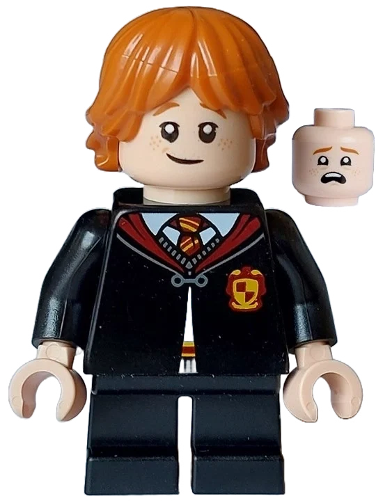 Ron Weasley, robe gryffondor fermée, jambes courtes (Ron Weasley, Gryffindor Robe Closed, Short Legs)