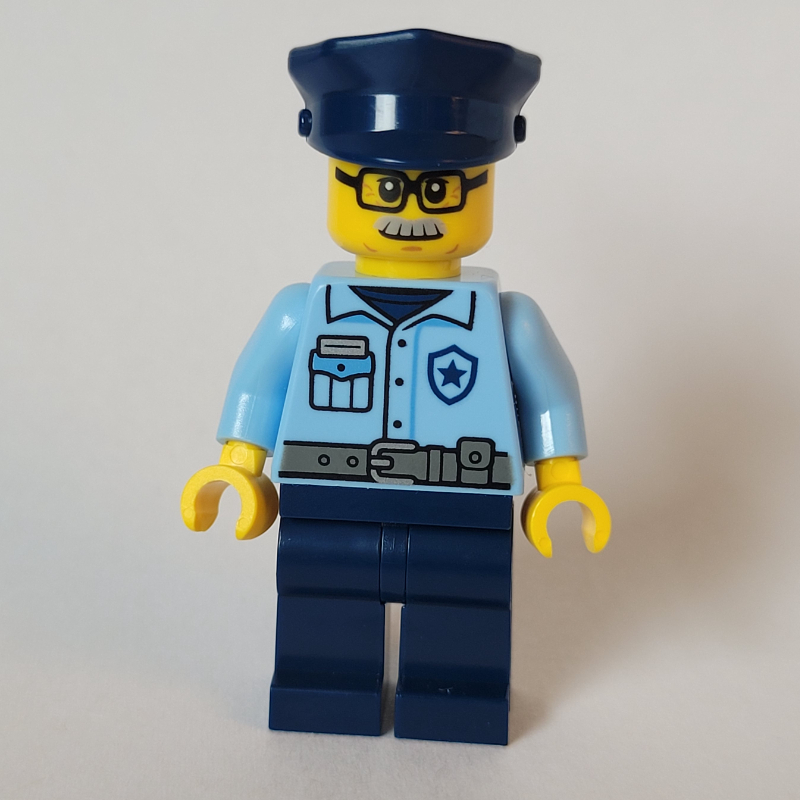 Policier, torse bleu clair lumineux, jambes bleu foncé, casquette bleu foncé (Police Officer, Bright Light Blue Torso, Dark Blue Legs, Dark Blue Cap)