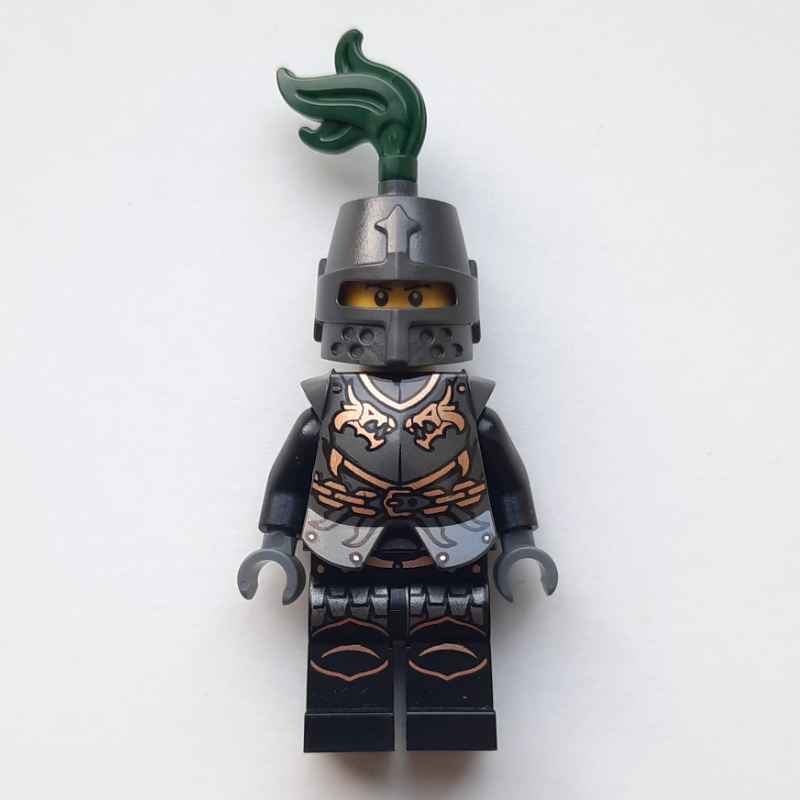 Chevalier du Dragon, noir, armure, casque avec plume vert foncé (perle titane) (Dragon Knight, Black, Armor, Helmet with Dark Green Plume (Pearl Titanium))