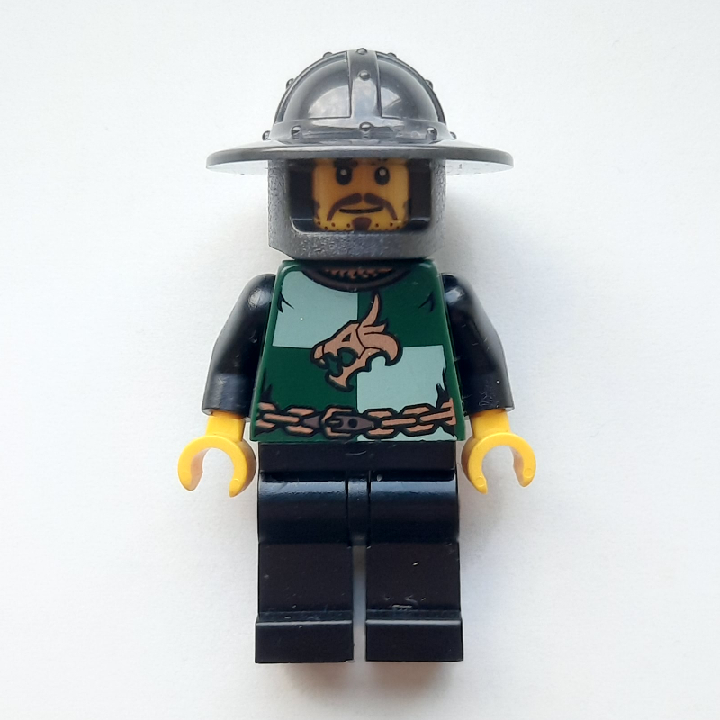 Chevalier du Dragon, vert foncé, casque à grand bord, moustache et barbe naissante (perle titane) (Dragon Knight, Dark Green, Wide Brim Helmet, Moustache and Stubble (Pearl Titanium))