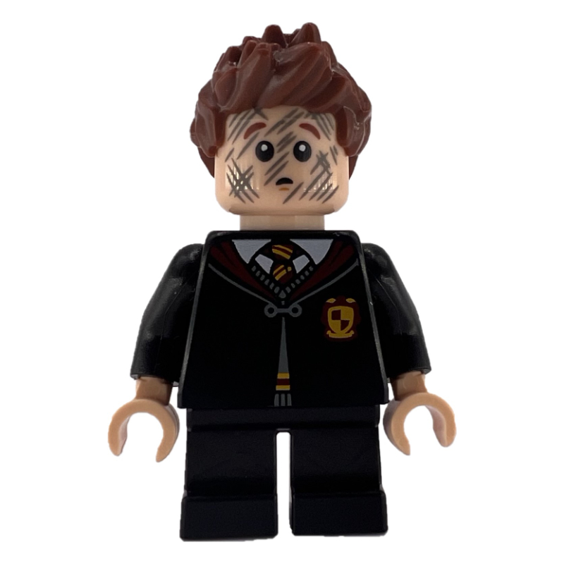 Seamus finnigan, robe gryffondor avec crête, jambes courtes (Seamus Finnigan, Gryffindor Robe with Crest, Short Legs)