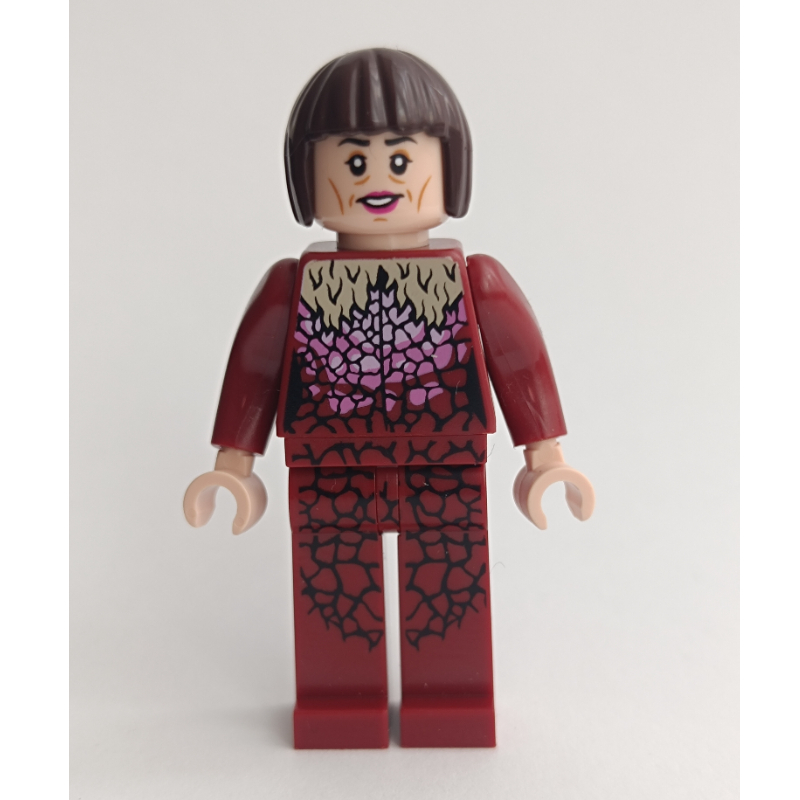 Madame maxime, jambes rouge foncé (Madame Maxime, Dark Red Legs)