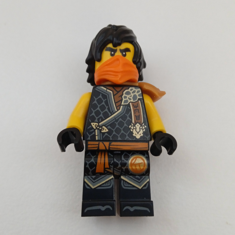 Cole, robes noires, cheveux, épaulière (Cole, Black Robes, Hair, Shoulder Guard)
