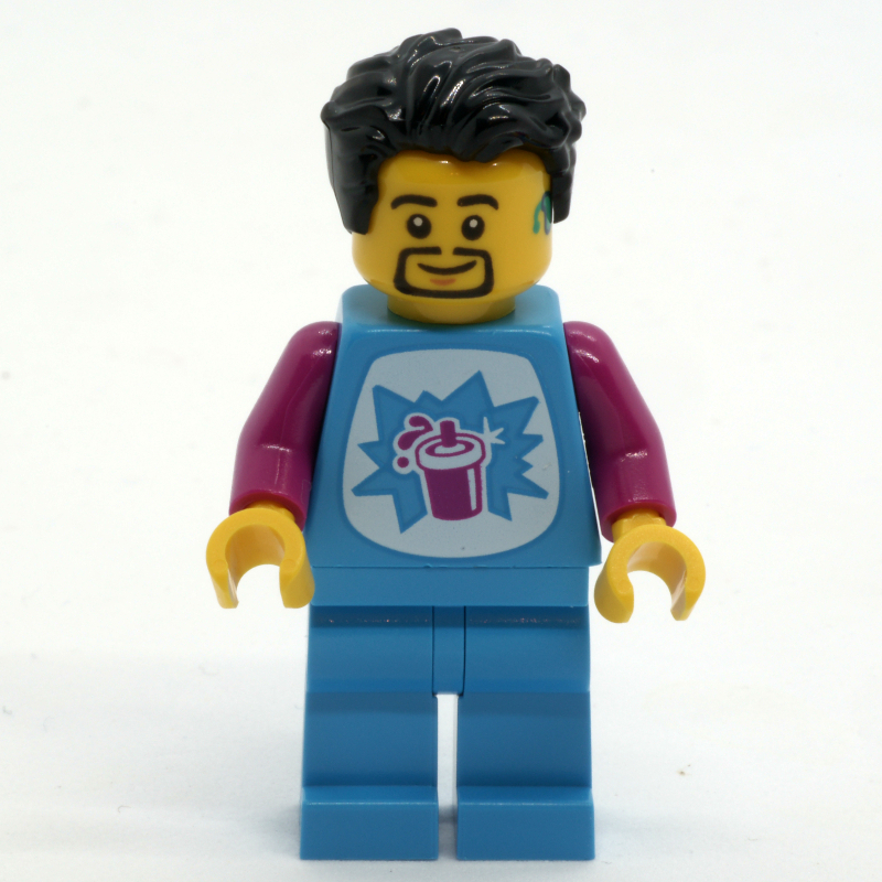 Homme, sombre trancksuit azur, cheveux noirs et bouc (Man, Dark Azure Trancksuit, Black Hair and Goatee)