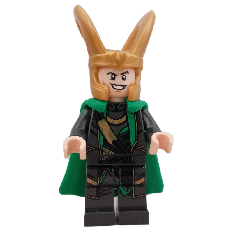 Loki, cape en caoutchouc (Loki, Rubber Cape)
