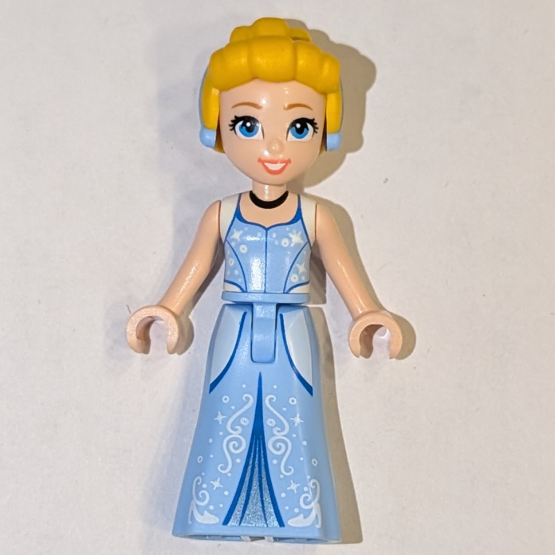 Cendrillon, cheveux orange clair vif (Cinderella, Bright Light Orange Hair)