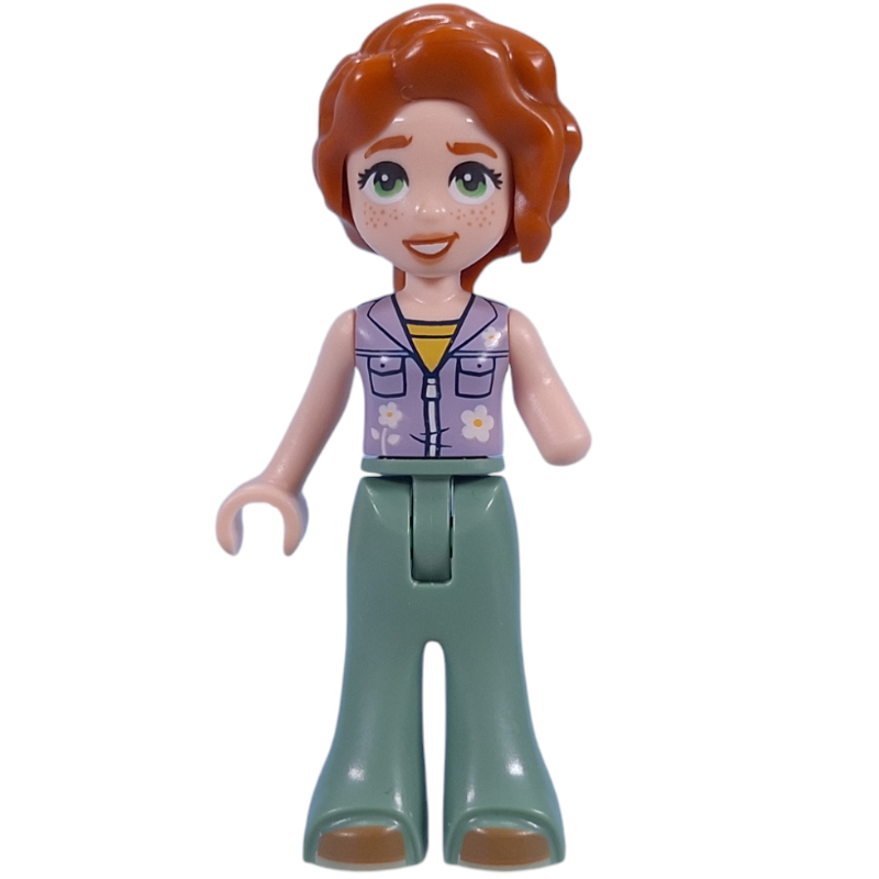 Autumn — haut lavande, pantalon vert sable, fleur (Autumn - Lavender Top, Sand Green Pants, Flower)