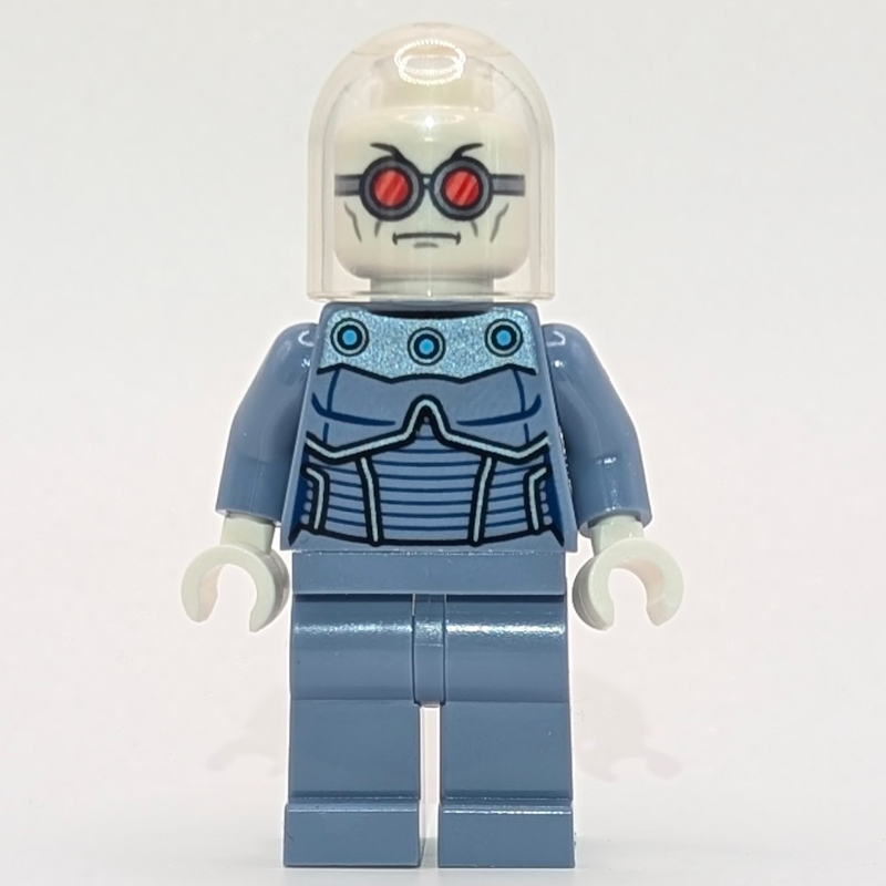 Mr. Freeze, tenue bleu sable (Mr. Freeze, Sand Blue Suit)