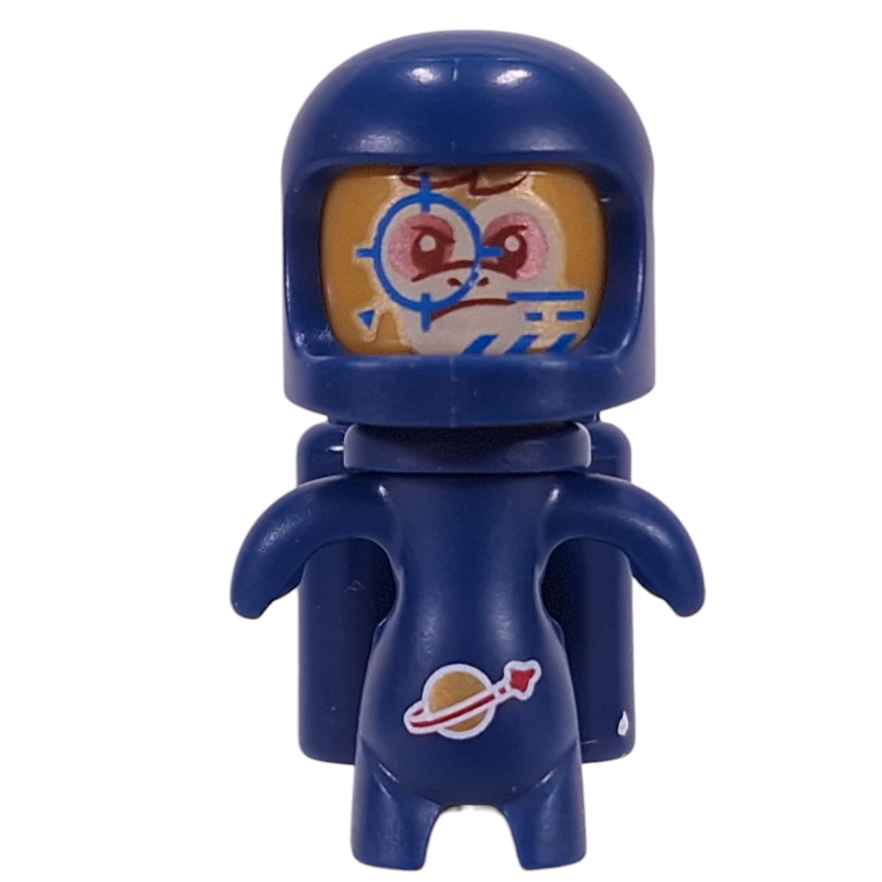 Albert, combinaison spatiale bleu foncé avec bouteilles d’air (Albert, Dark Blue Spacesuit with Airtanks)