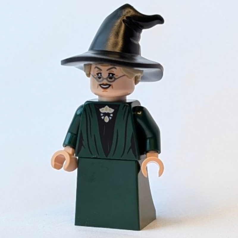 Professeur Minerva McGonagall, robe vert foncé (Professor Minerva McGonagall, Dark Green Robe)