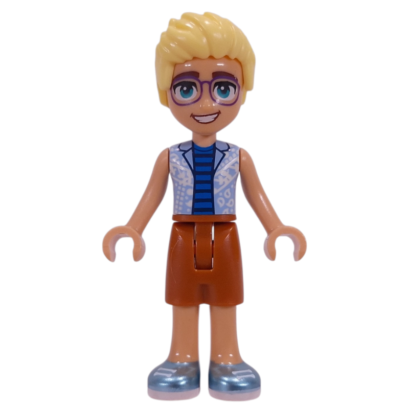 Olly, chemise bleu clair vif, short orange foncé (Olly, Bright Light Blue Shirt, Dark Orange Shorts)