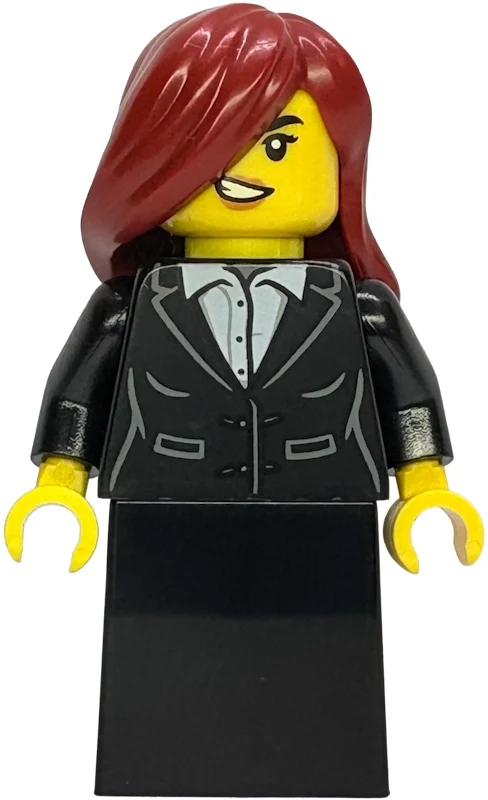Bandit, robe noire, cheveux rouge foncé (Bandit, Black Dress, Dark Red Hair)