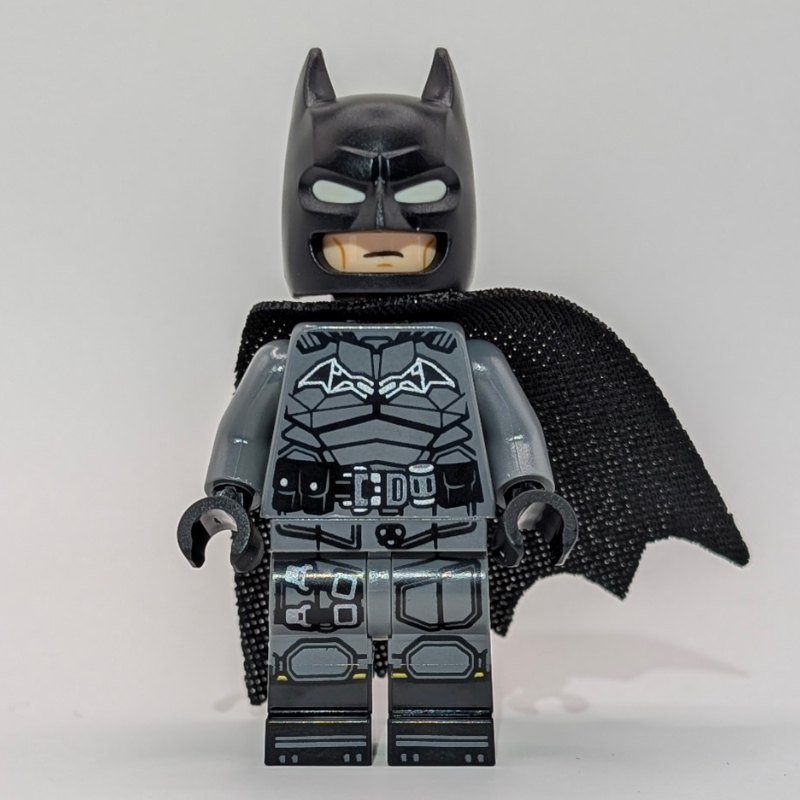 Batman, tenue gris bleuté foncé, cape et cagoule noires (Batman, Dark Bluish Gray Suit, Black Cape and Cowl)