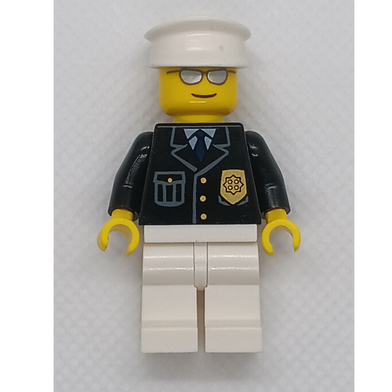 Policier, jambes blanches, casquette, lunettes argentées (Police Officer, White Legs, Cap, Silver Glasses)