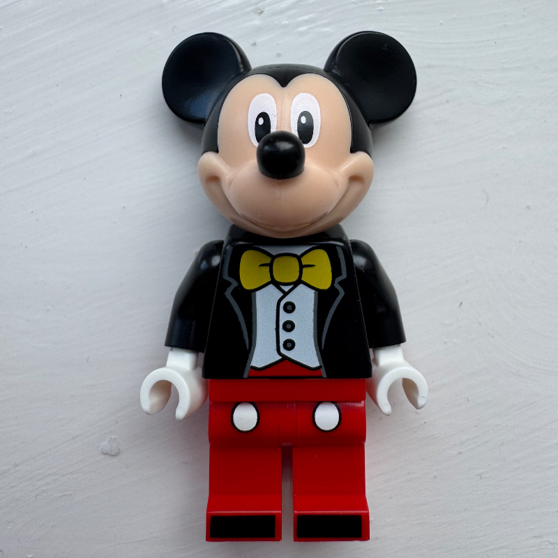 Mickey Mouse (Mickey Mouse)