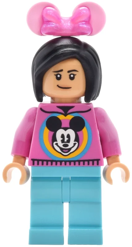 Invité du parc, torse rose foncé, jambes azur moyen, cheveux noirs (Park Guest, Dark Pink Torso, Medium Azure Legs, Black Hair)