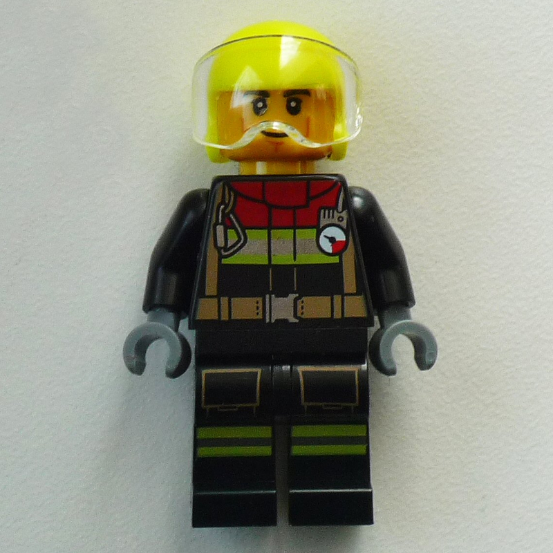 Pompier, tenue de pompier noire, casque de pilote (Firefighter, Black Fire Suit, Pilot Helmet)