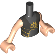 Torse de mini-poupée Garçon avec armure argentée et dorée avec œil de gobelin sur le devant, tatouage Elfes noirs sur motif imprimé bras gauche, bras et mains nougat clair (Minidoll Torso Boy with Silver and Gold Armor with Goblin Eye on Front, Black Elves Tattoo on Left Arm Print, Light Nougat Arms and Hands)