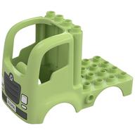 Visuel indicatif Rebrickable de Duplo camion de carrosserie 4 x 4 plat avec 4 crampons supérieurs - phares et léger garde-boue gris bleuté, grill motif imprimé (Duplo Car Body Truck 4 x 4 Flatbed with 4 Top Studs - Headlights and Light Bluish grey Fender, Grill Print)