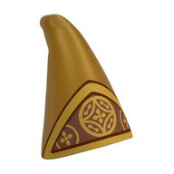 Chapeau cône tombant avec triangle rouge foncé / or, décorations en or sur métal fond rouge motif imprimé (Hat Cone Drooping with Dark Red/Gold Triangle, Gold Decorations on Metal Red Background Print)